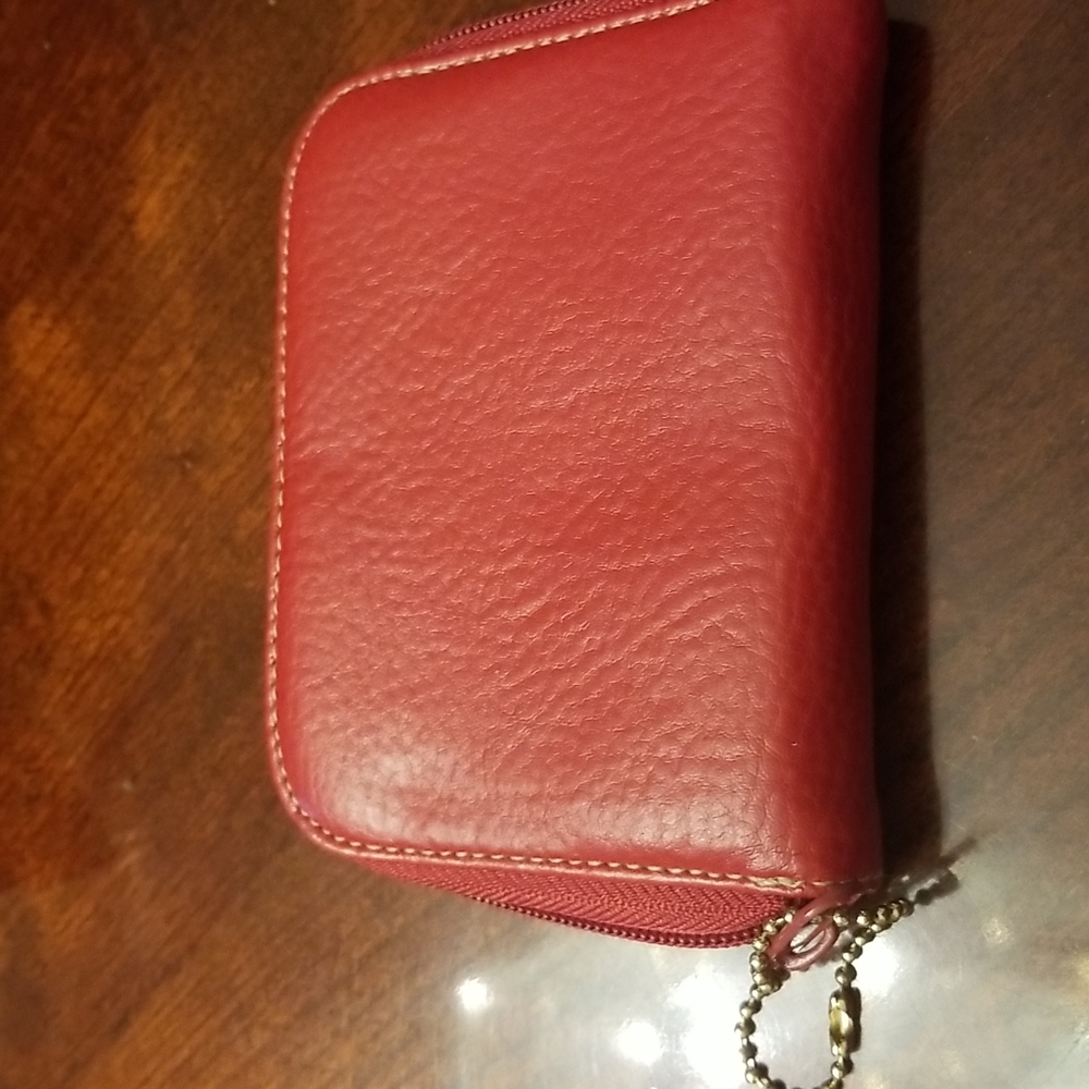 Red purse with wallet - Picture 7 of 8
